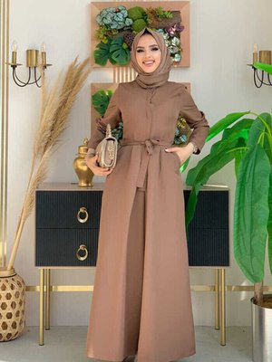 Göğüs Kısmı Gizli Düğme Detaylı Bel Kuşaklı Tulum Kahverengi