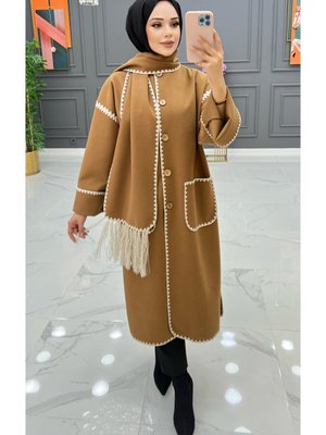 Nakış Detaylı Atkılı Yumuşak Kaşe Kaban Nakış Detaylı Atkılı Yumuşak Kaşe Kaban