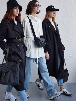 Kemerli Dökümlü Trençkot Siyah Kemerli Dökümlü Trençkot Siyah