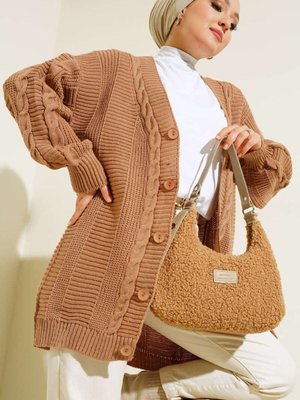 Örgü Desenli Önden Düğmeli Hırka Latte