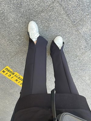 Yırtmaç Detay Pantolon Siyah