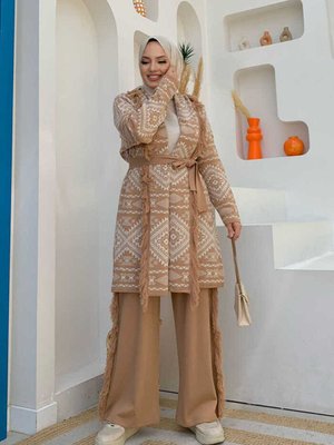 Etnik Desen Püskül Detaylı Triko Hırka Taba