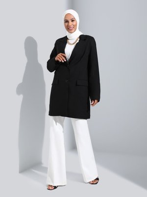 Astarlı Cep Detaylı Blazer Ceket Siyah