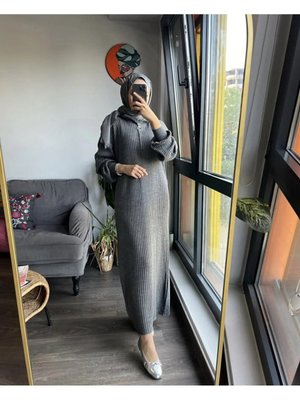 Oversize Bol Kesim Fermuar Yaka Fitilli Triko Elbise