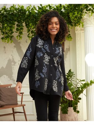 Gabardin Mevsimlik Nakış İşlemeli Gömlek