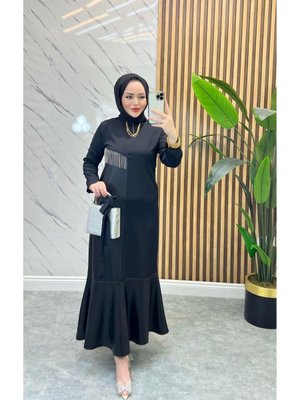 Deri Detaylı Siyah Elbise