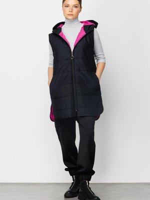 Basen Örten Kapitone İçi Dolgulu Renkli Astarlı Spor Zamansız Yelek Siyah/fuşya Basen Örten Kapitone İçi Dolgulu Renkli Astarlı Spor Zamansız Yelek Siyah/fuşya