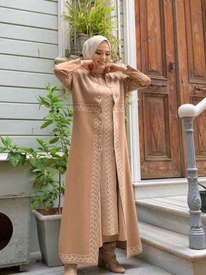 Desenli Parça Detaylı Düğmeli Triko Hırka Taba