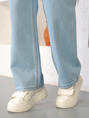 Taş Detaylı Pantolon Açık Kot Taş Detaylı Pantolon Açık Kot