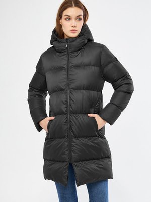 Siyah Içi Elyaflı Kapüşonlu Su Ve Rüzgar Geçirmez Uzun Şişme Kışlık Mont