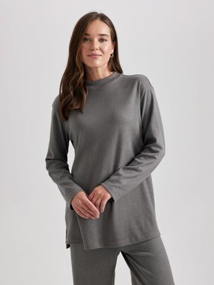 Regular Fit Yarım Balıkçı Yaka İçi Yumuşak Tüylü Softshell Uzun Kollu Tunik