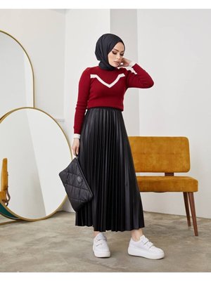 Deri Görünimlü Piliseli Etek Siyah