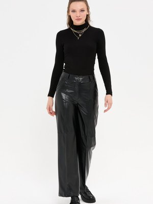 Dikiş Detaylı Pantolon Siyah