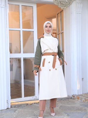 Kruvaze Geniş Yaka Trençkot Ekru Kruvaze Geniş Yaka Trençkot Ekru