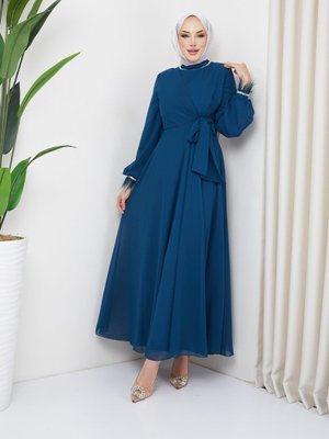 Belden Bağlamalı, Taş Detaylı Şifon Abiye Elbise Petrol