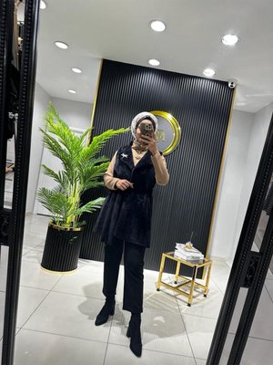 Broşlu Yumoş Yeleksiyah