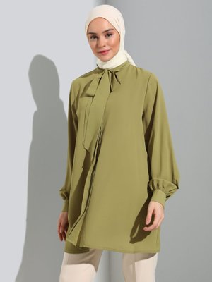 Yağ Yeşili Bağlama Detaylı Saten Tunik