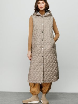 Unique Garni Detaylı Kapitone Uzun Tüm Zamanlar Için Spor Yelek Taş Unique Garni Detaylı Kapitone Uzun Tüm Zamanlar Için Spor Yelek Taş