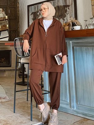 Önü Fermuarlı Kapüşonlu Hırka