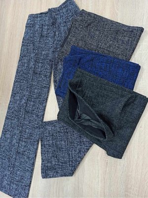 Siyah Jakarlı Desen Cepli Bol Paça Pantolon