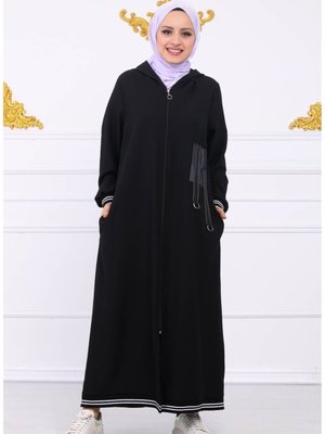 Deri Üstüne Şerit Detaylı Kol Ve Etek Altı Ribanalı Kapüşonlu Fermuarlı Kap