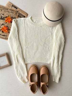 Ekru Yuvarlak Yaka Crop Kazak