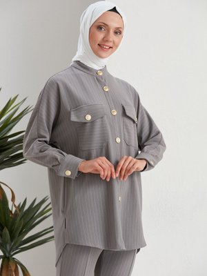 Çizgili Gold Düğmeli Takım