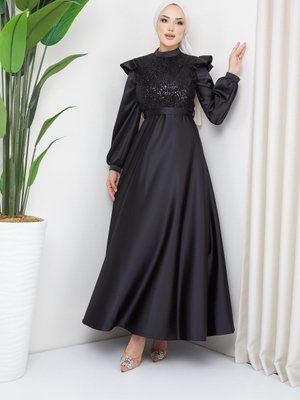 Önü Payet Detaylı Saten Abiye Elbise Siyah