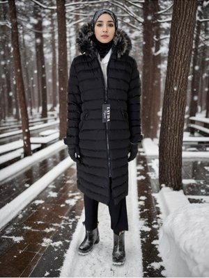 Siyah Kapuşonlu Şişme Mont