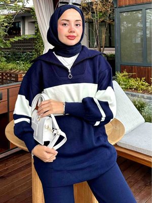 Parçalı Çizgili Triko Takım Lacivert