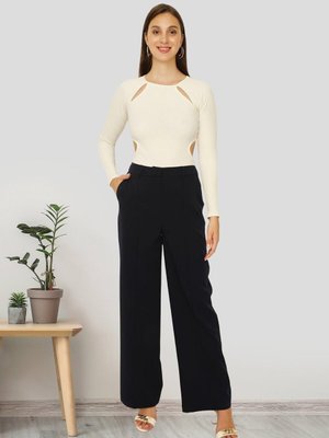 Lacivert Nervür Dikişli Geniş Paça Pantolon Lacivert Nervür Dikişli Geniş Paça Pantolon