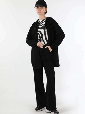 Fermuarlı Kapüşonlu Spor Takım Siyah Fermuarlı Kapüşonlu Spor Takım Siyah