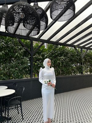 Beyaz Kalem Tesettür Abiye Elbise