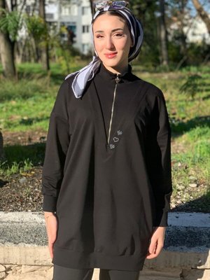 Siyah Yarı Fermuarlı Ara Boy Sweat