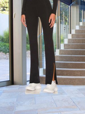 Siyah Yandan Yırtmaçlı Likralı Slim Dar Kalıp