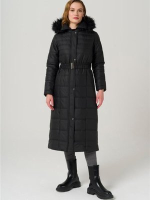 Çıkabilir Kürklü Kapüşonlu Ara Boy Kapitone Mont Siyah