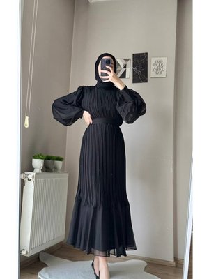 Piliseli Janjan Şifon Elbise Piliseli Janjan Şifon Elbise