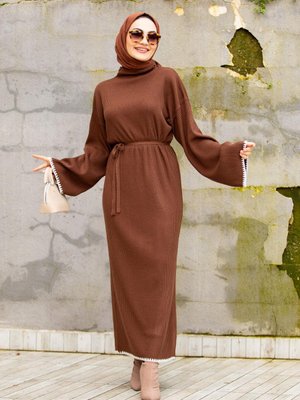Kol Etek Ucu Nakışlı Triko Elbise Kahve