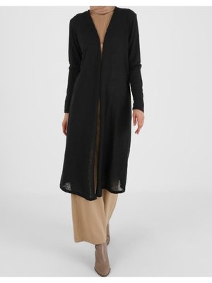 Sade Uzun Siyah Hırka