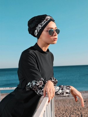 Siyah Haşema Tam Kapalı Mayo