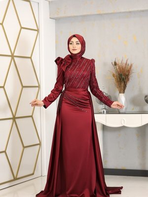 Portatif Kuyruklu Omuzu Fırfırlı Sueda Abiye Elbise Bordo Portatif Kuyruklu Omuzu Fırfırlı Sueda Abiye Elbise Bordo