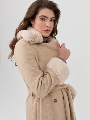 Yakası Ve Kol Ağzı Kürklü Kuşaklı Manto Taş