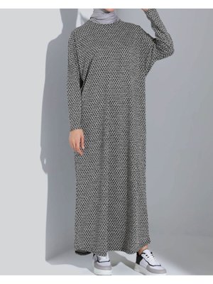 Rahat Kesim Mevsimlik Uzun Elbise