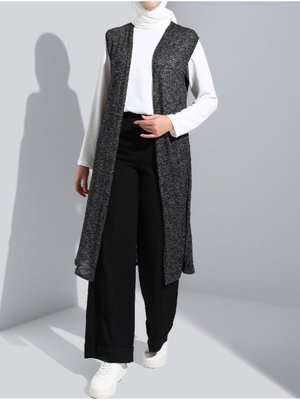 Sade Uzun Siyah Yelek