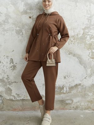 Ariesa Taşlı Tünel Bağcıklı Scuba Takım Acı Kahve Ariesa Taşlı Tünel Bağcıklı Scuba Takım Acı Kahve