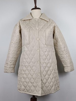 Düğmeli Şişme Kapitone Mont Krem