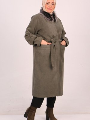Diagonel Haki Büyük Beden Kürk Yakalı Astarlı Kaşe Kaban