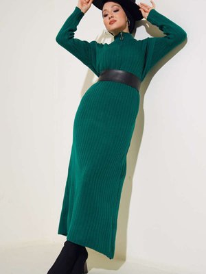 Yaka Fermuarlı Fitilli Uzun Triko Elbise Zümrüt Yeşili