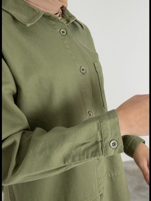 Önü Robalı Tek Cepli Oversize Gabardin Gömlek Önü Robalı Tek Cepli Oversize Gabardin Gömlek