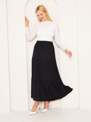 Siyah Mevsimlik Katlı Pamuklu Uzun Günlük Beden Rahat Etek, Etek